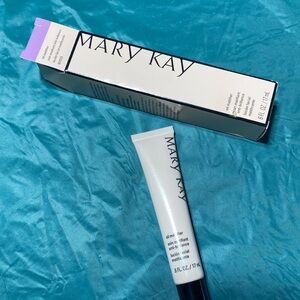 NIP Mary Kay oil mattifier